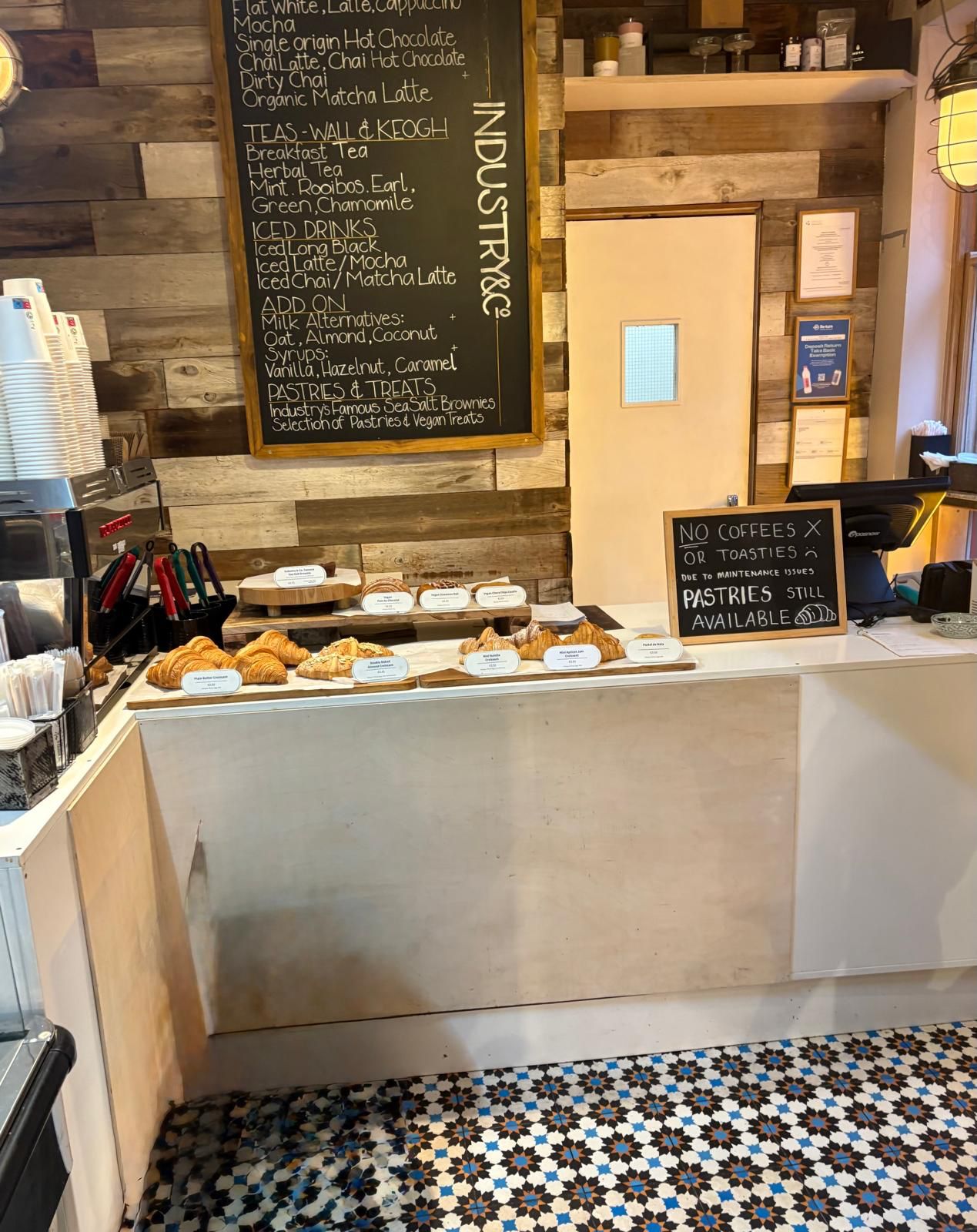 Café cleaning Dublin for food service businesses